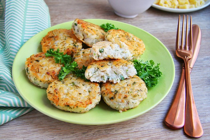 Котлеты из белой рыбы с яйцом и зеленью